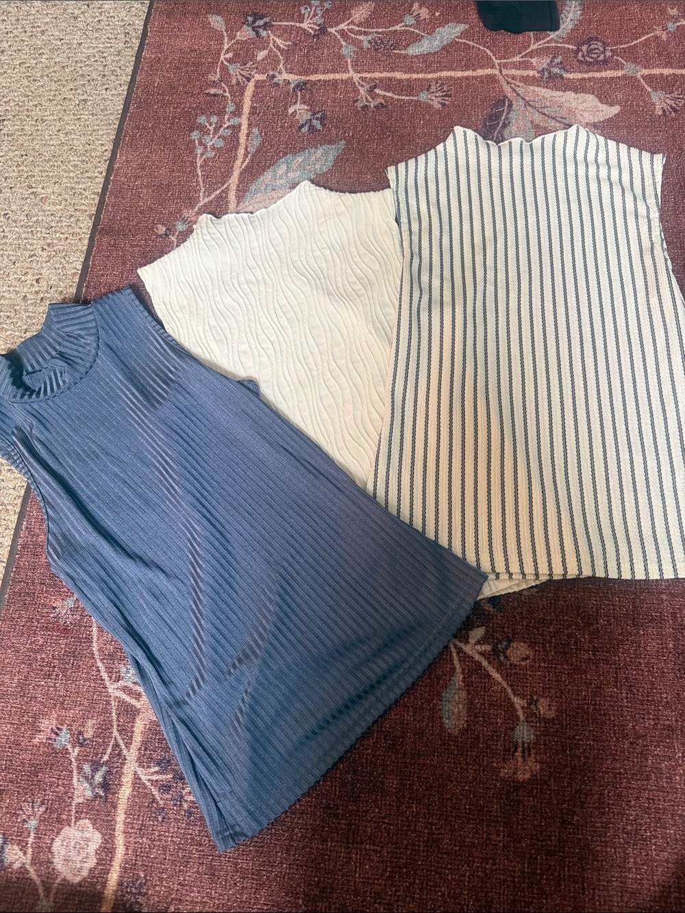 Moft blouse bundle- like new